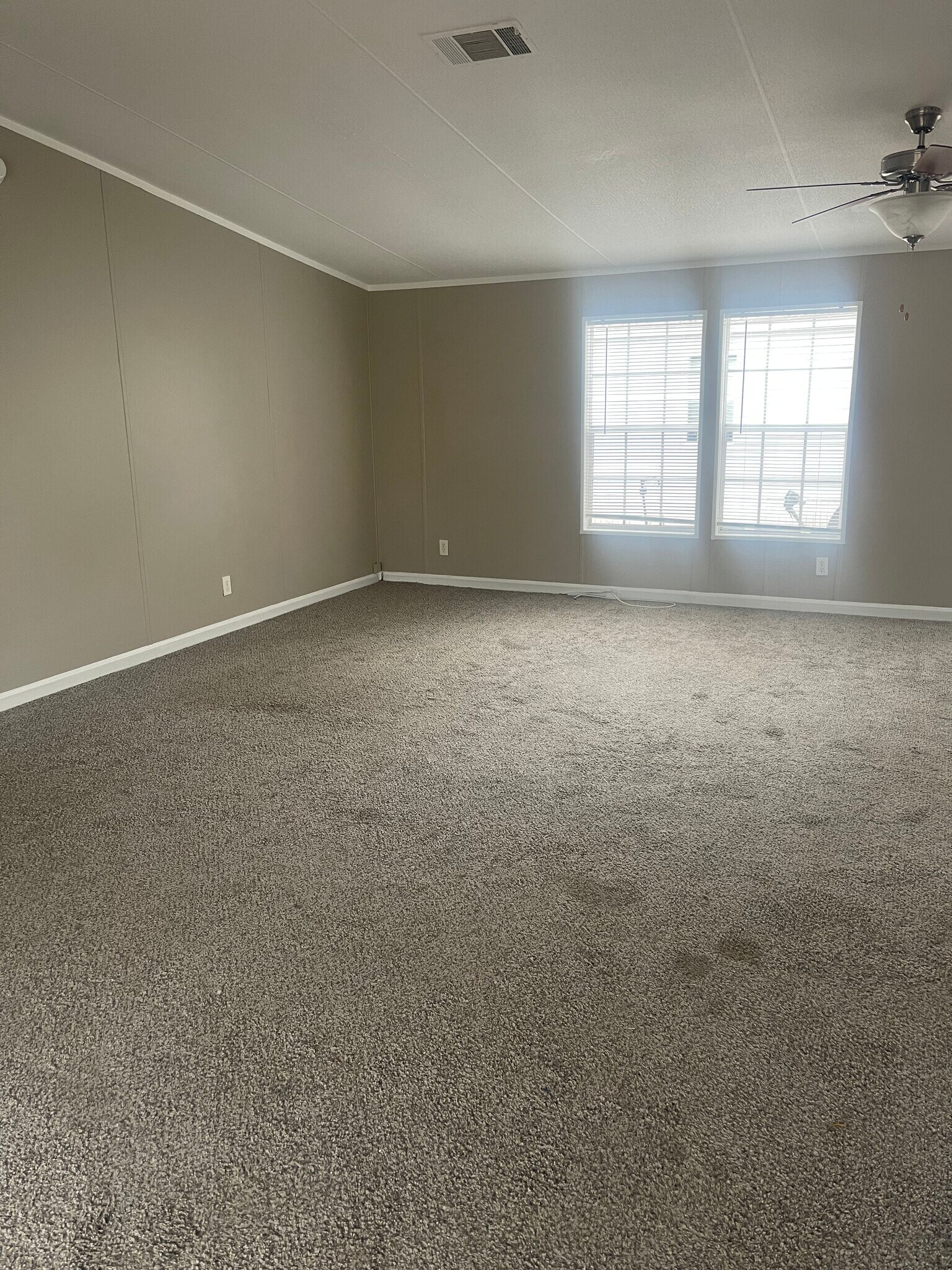 Building Photo - 9211 Gleneagle Dr