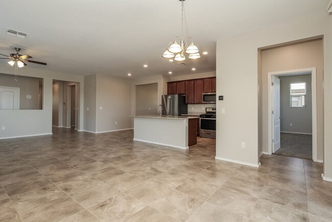 Building Photo - 6269 S Reed Bunting Dr