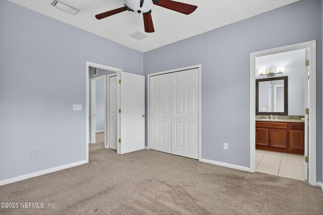 Building Photo - 7229 Deerfoot Cir