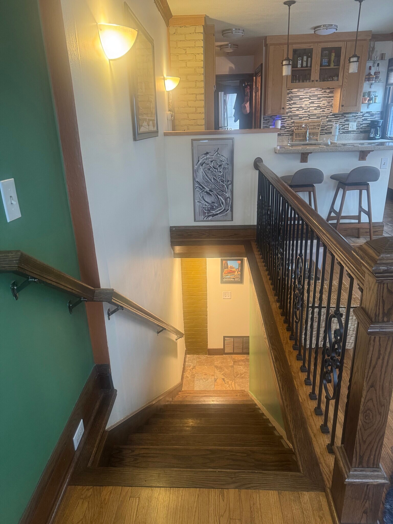 Building Photo - 603 Lexington Pky N