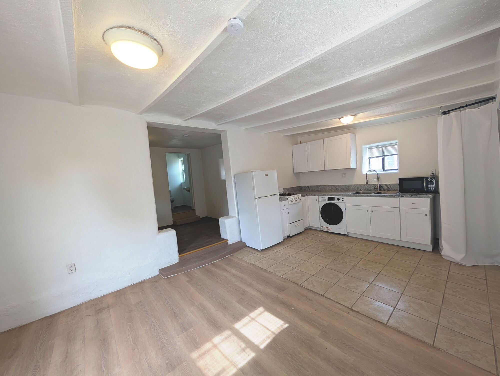 Building Photo - 1203 Barelas St SW