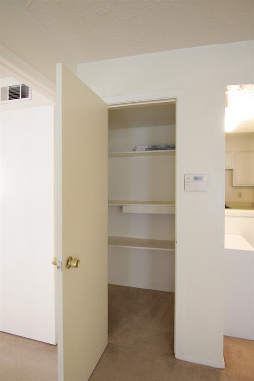 Building Photo - 10555 Turtlewood Ct