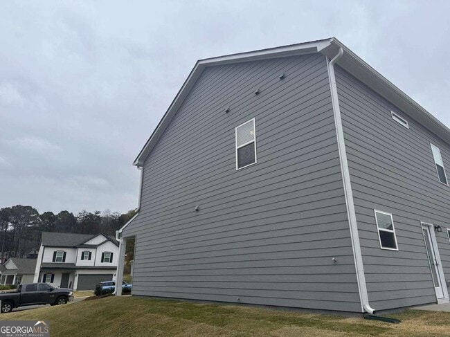 Building Photo - 3 Longbrooke Dr SE
