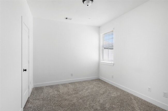 Building Photo - 12946 Rio Mariano Ln