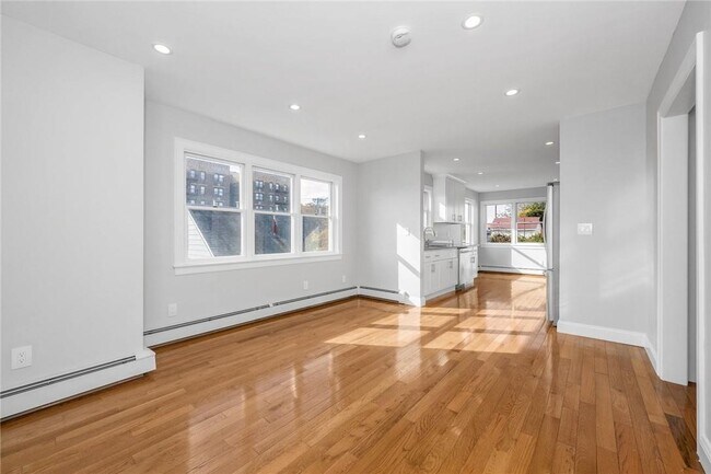 Building Photo - 41 Kimball Ave