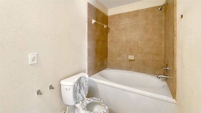 Building Photo - 2614 Skyview Knoll Ct