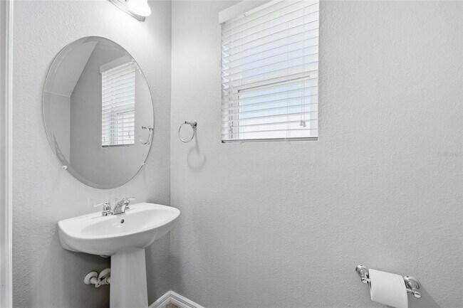 Building Photo - 19416 Roseate Dr