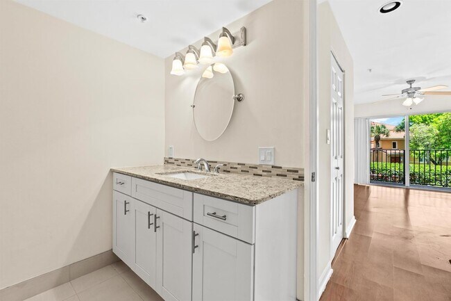 Building Photo - 600 Scotia Dr