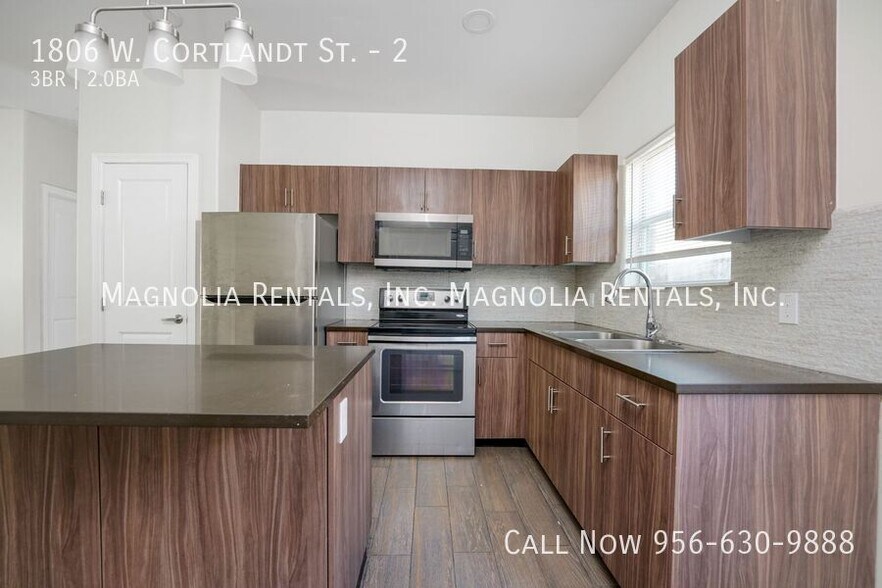 Building Photo - 1806 W Cortlandt St