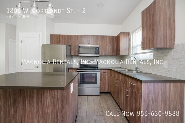 Building Photo - 1806 W Cortlandt St