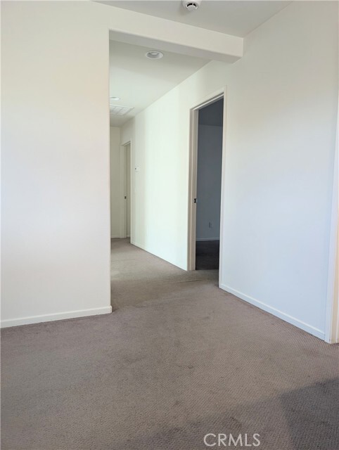 Building Photo - 28418 Cottage Way