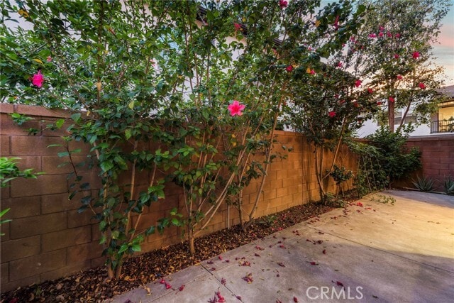 Building Photo - 111 Henson