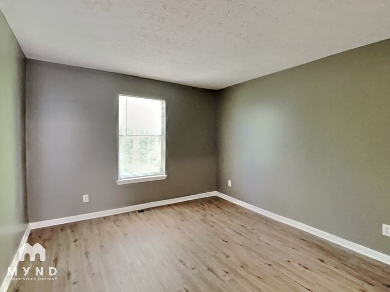 Building Photo - 107 Bridge View Dr