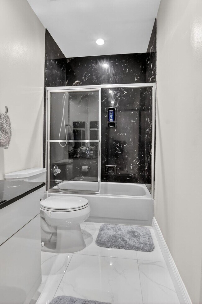Building Photo - 6502 Via Benita