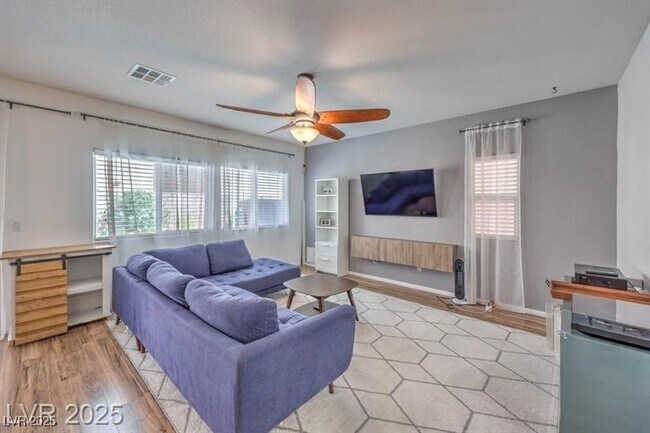 Building Photo - 10598 Cliff Lake St