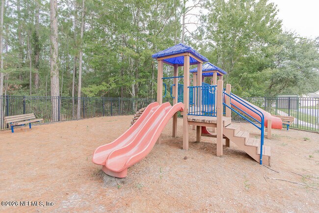 Building Photo - 684 Sid Dr