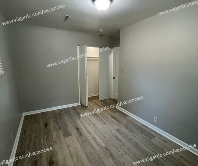 Building Photo - For Rent! 3 Bedrooms | 1 Bathroom | Single-Family Home