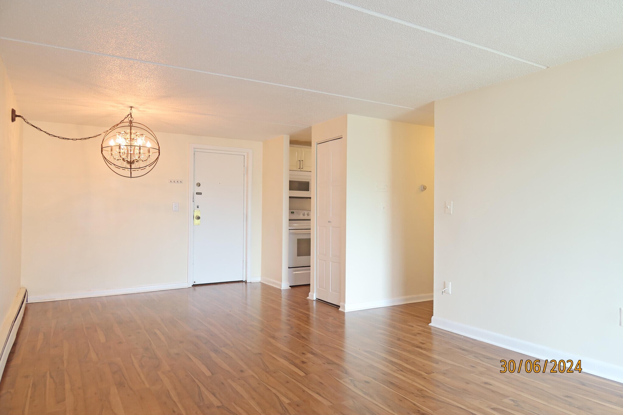 Dinning Rm/ Kitchen - 12 Ellery St