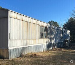 Building Photo - Rent this 2 Bedroom 2 Baths in Aiken!