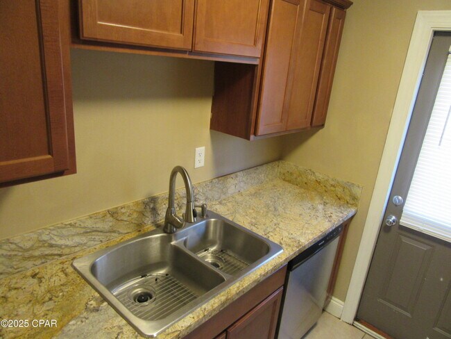 Building Photo - 1410 New York Ave