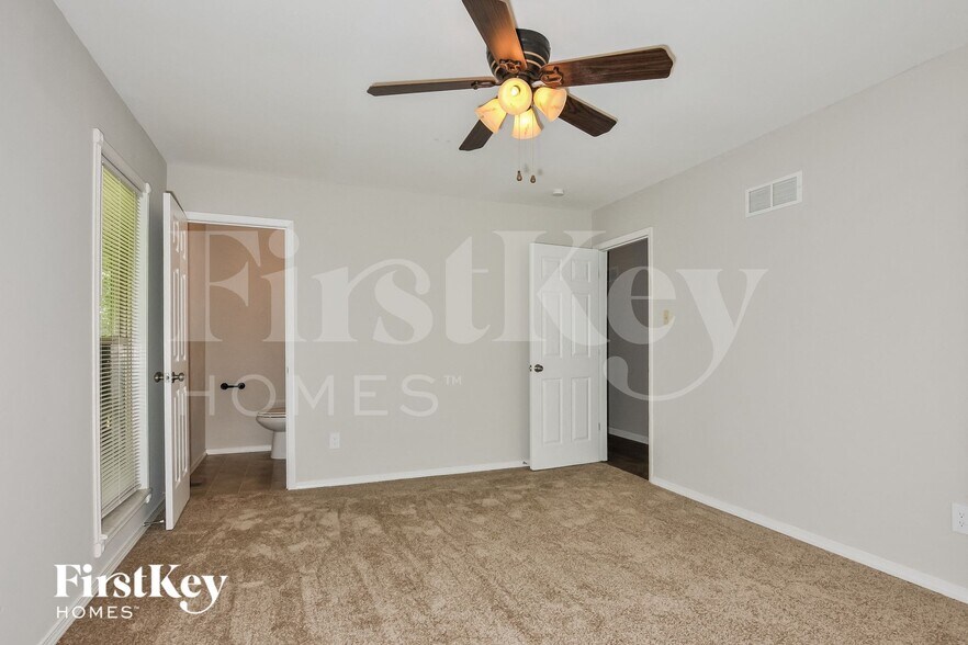 Building Photo - 154 Bramblewood Dr