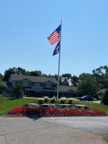 Building Photo - Pine Ridge Apartments