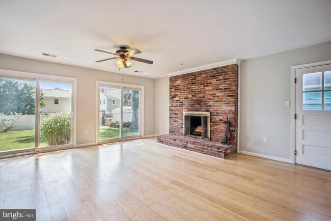 Building Photo - 3135 Manor Rd