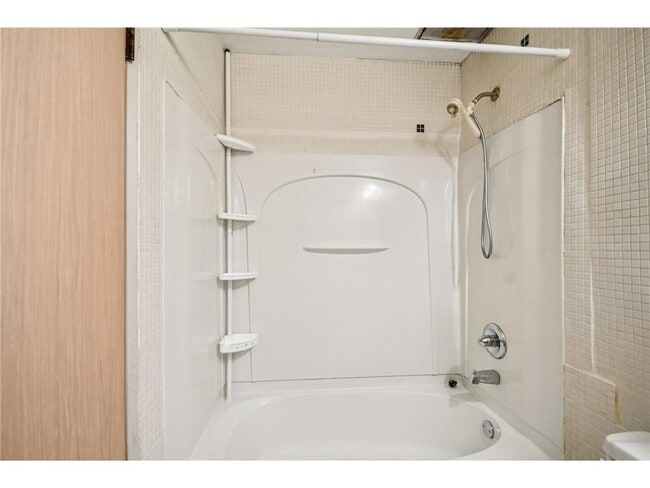 Building Photo - 2525 3rd Ave S