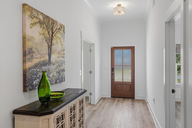 Building Photo - 35 Highland Dr NW