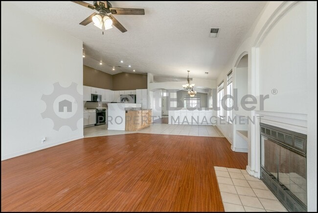 Building Photo - ***ARRIVING SOON*** CALL US TODAY AT (505)...