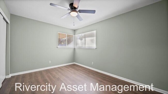 Building Photo - East Memphis Beauty!!!! Section 8 Welcomed !!!