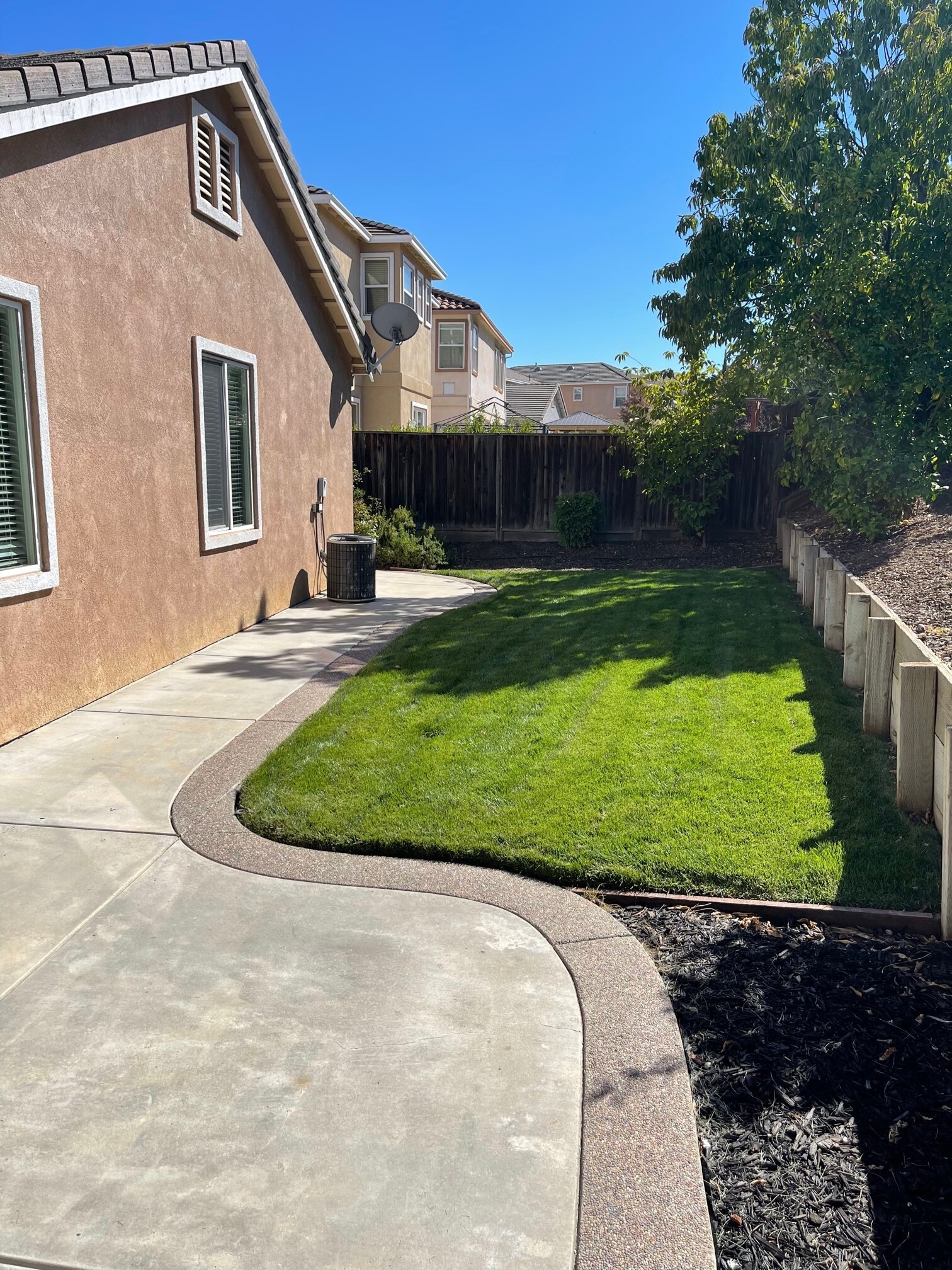 Building Photo - 5419 Benttree Way