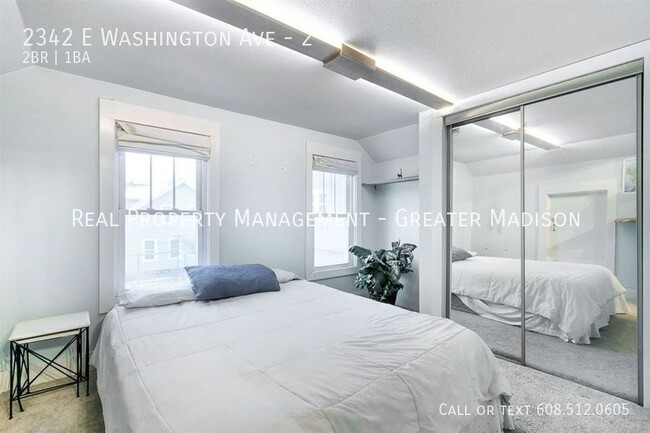 Building Photo - Modern, Urban 2 Bed Upper Floor Flat in Ce...