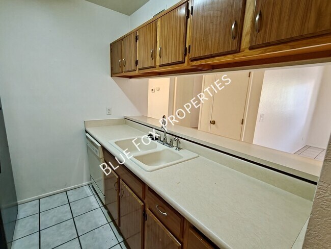 Building Photo - 8080 E Speedway Blvd