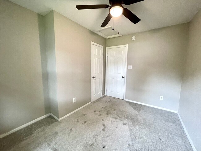 Building Photo - 4312 Glen Willow Ct