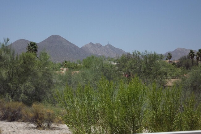 Building Photo - 13826 N Cambria Dr