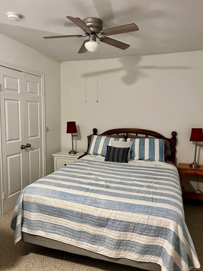 Building Photo - 1623 Old Pond Ln