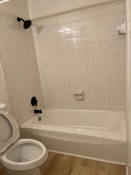 Building Photo - 1109 1st N St