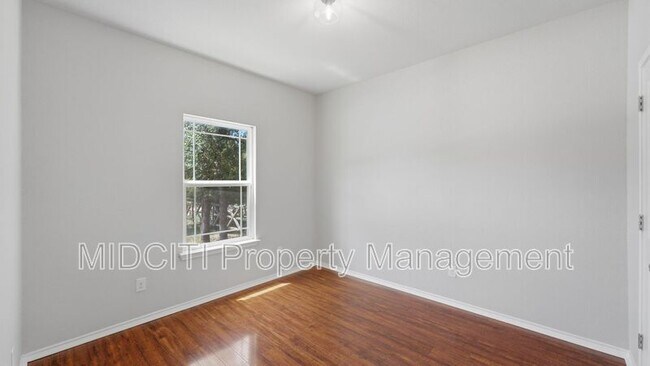 Building Photo - 1035 Cedar Grove Trail