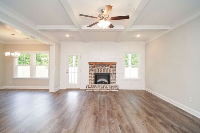 Building Photo - Beautiful 5 / 3 home in John's Landing!  Ask about our 2-year lease promotion!