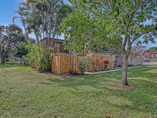 Building Photo - 4095 Palm Bay Cir