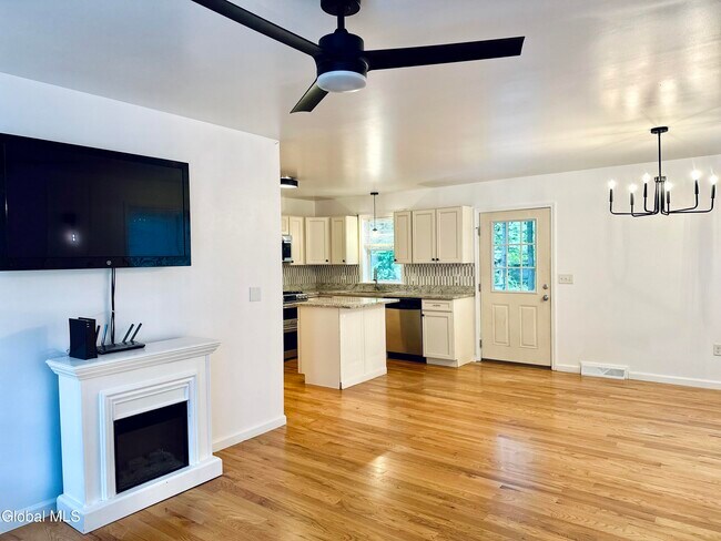 Building Photo - 21 Loughberry Rd