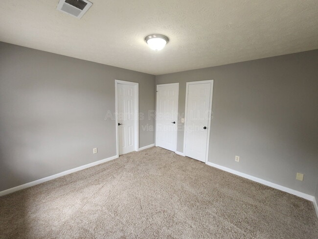 Building Photo - 5288 Weyden Ct