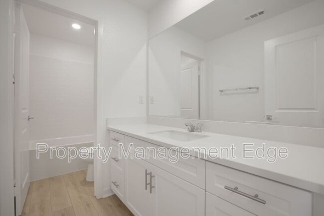 Building Photo - 31529 Cobalite Dr