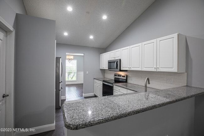 Building Photo - 13607 Capistrano Dr S