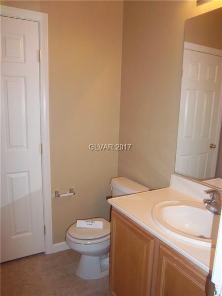 Building Photo - 3761 Hollycroft Dr