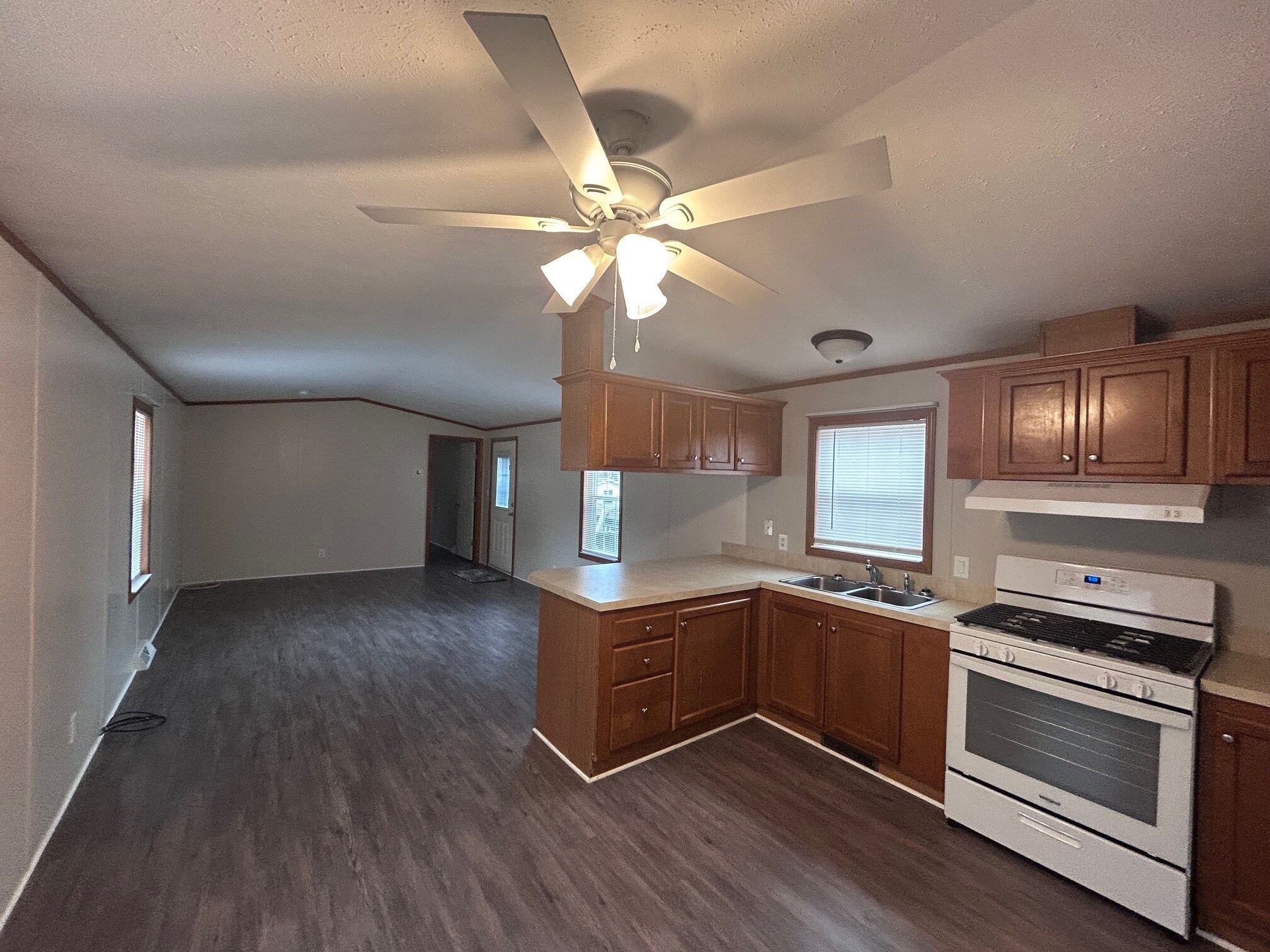 Building Photo - 17 Deer Run Pky