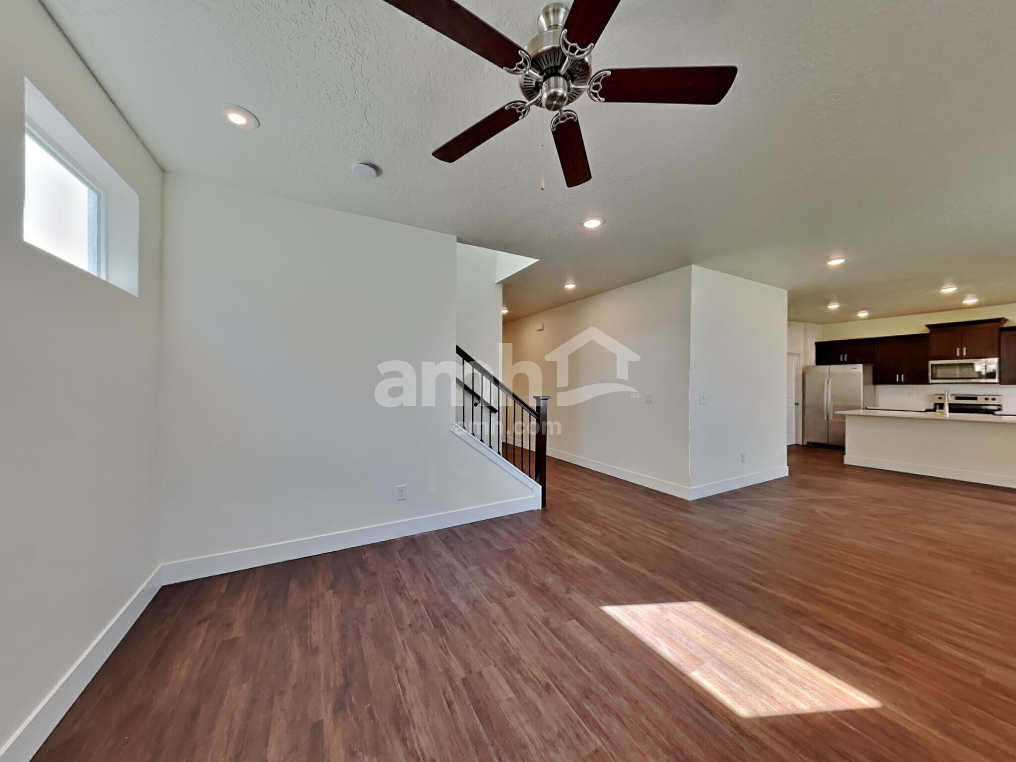Building Photo - 3087 N Vigo Ave