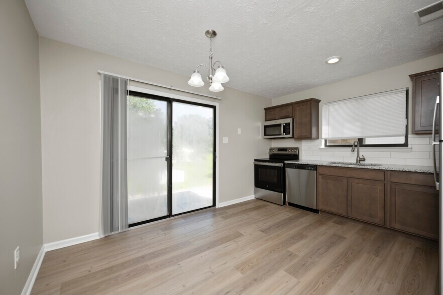 Building Photo - 3409 Woodspring Dr