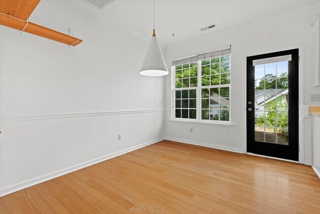 Building Photo - Hope Valley Farms Townhouse